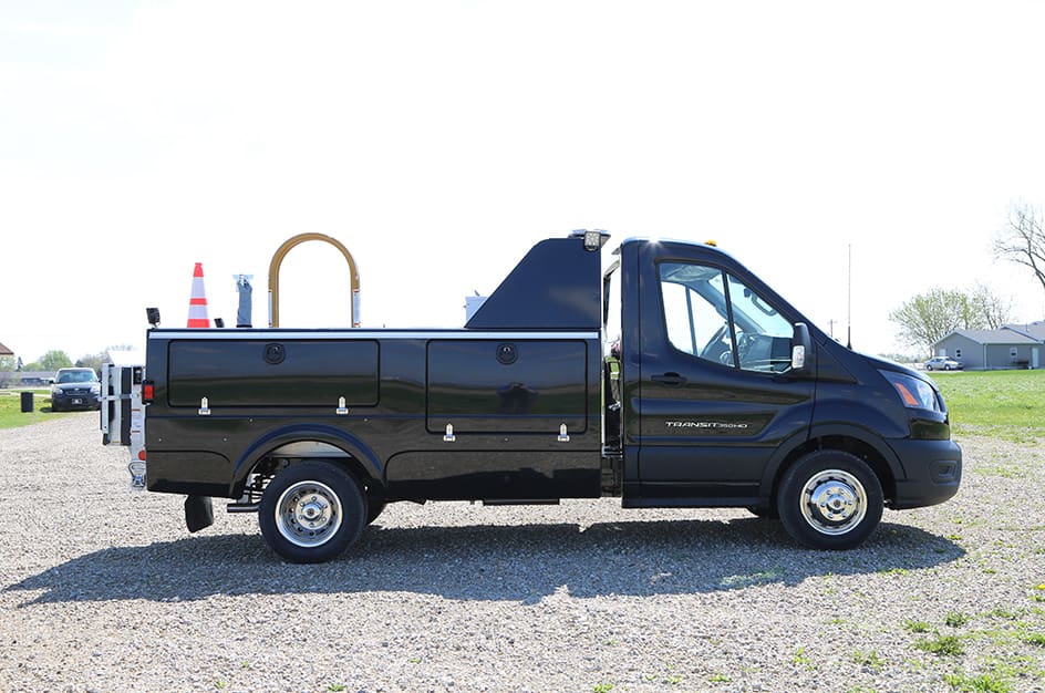 Black 1004 Tire Service Truck, right-side view