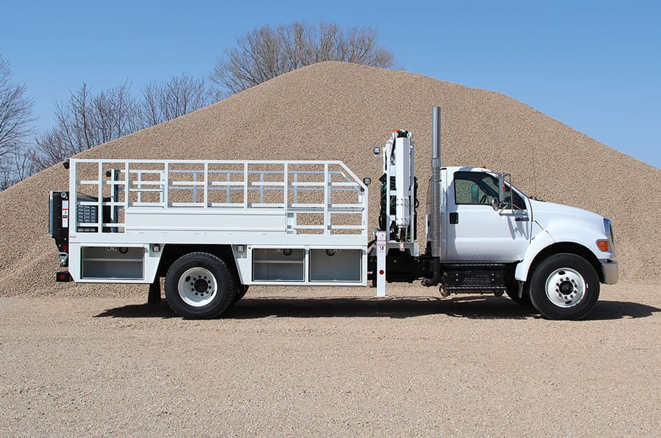 138 Mid-Size OTR Tire Service Truck, right-side view