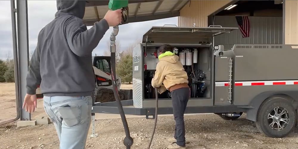 Laura using a 990 gallon deluxe fuel trailer