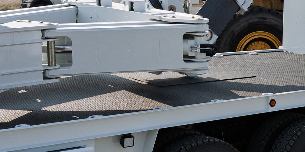 2026 TM16160 28000 OTR tire truck d-rings